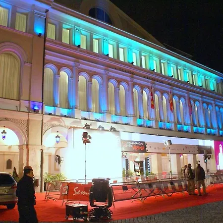 Casa Nanonu, Piso De Lujo 3dormitorios 2banos, En Casco Historico Valladolid