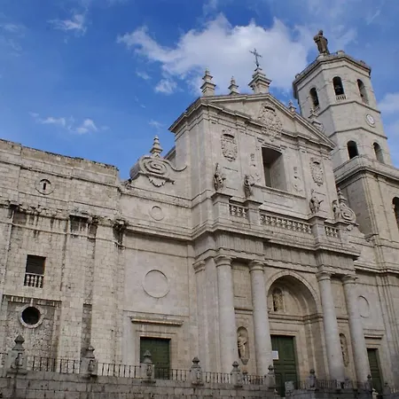 Casa Nanonu, Piso De Lujo 3dormitorios 2banos, En Casco Historico Valladolid